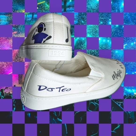 🎧DJ TEO ✨ Limited Edition✨ Slip-On Loafers "Music Makes The World Move" ~DjTeo - Picture 1 of 6